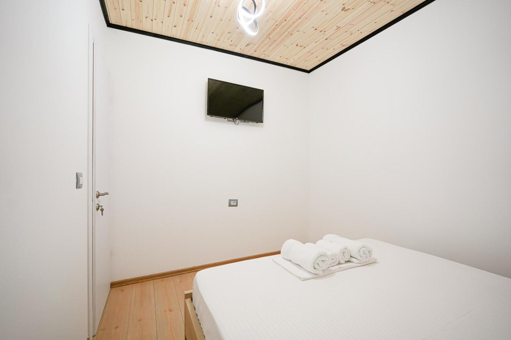 Ora Apartments Gjirokastër Buitenkant foto