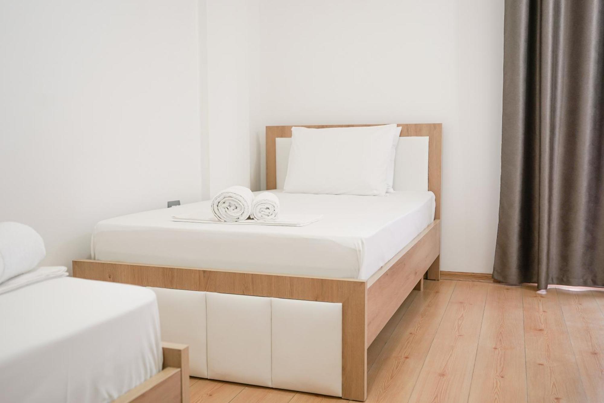 Ora Apartments Gjirokastër Buitenkant foto